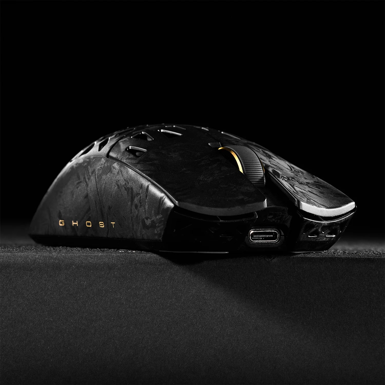 ATK Blazing Sky GHOST Wireless Gaming Mouse Hollow Carbon Fiber | PAW3950 | 8K Polling